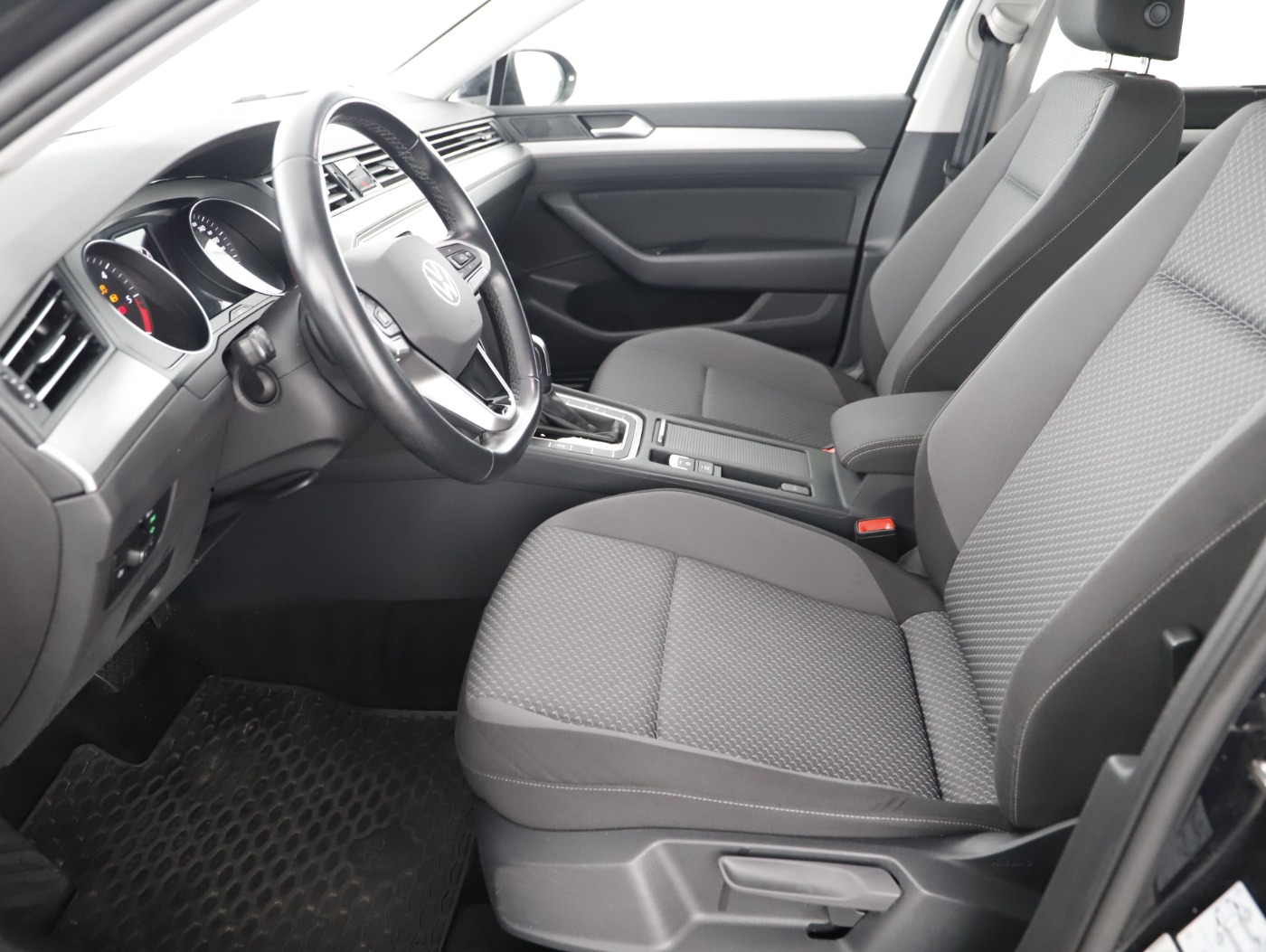 VW Passat Variant 2.0 TDI BMT | Bild 15 von 29