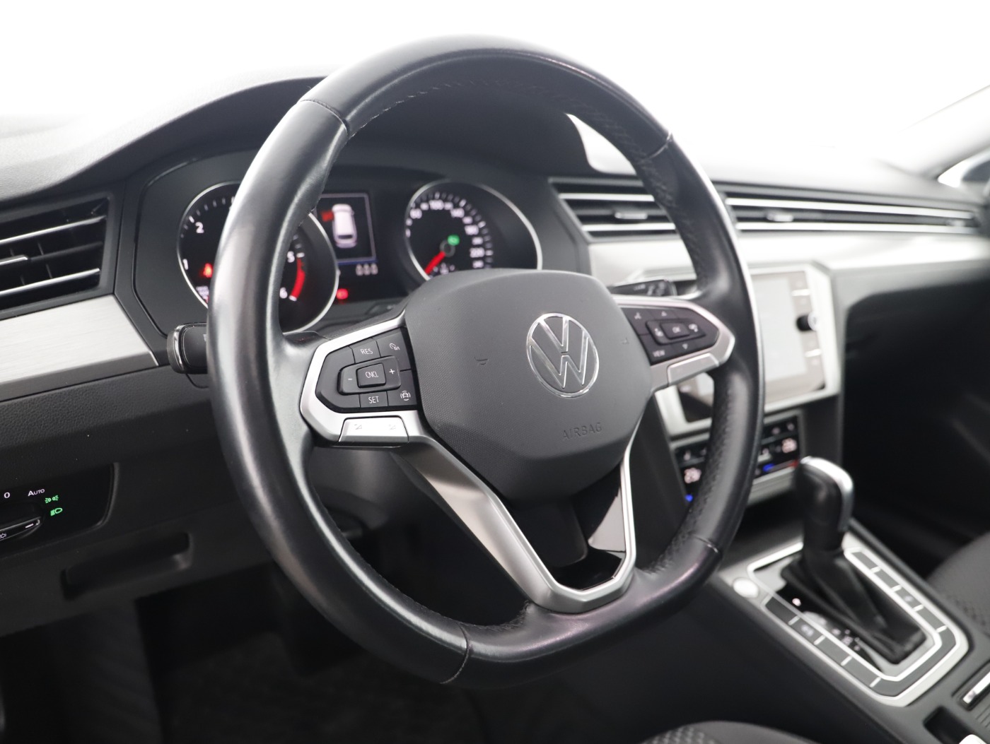 VW Passat Variant 2.0 TDI BMT | Bild 17 von 29