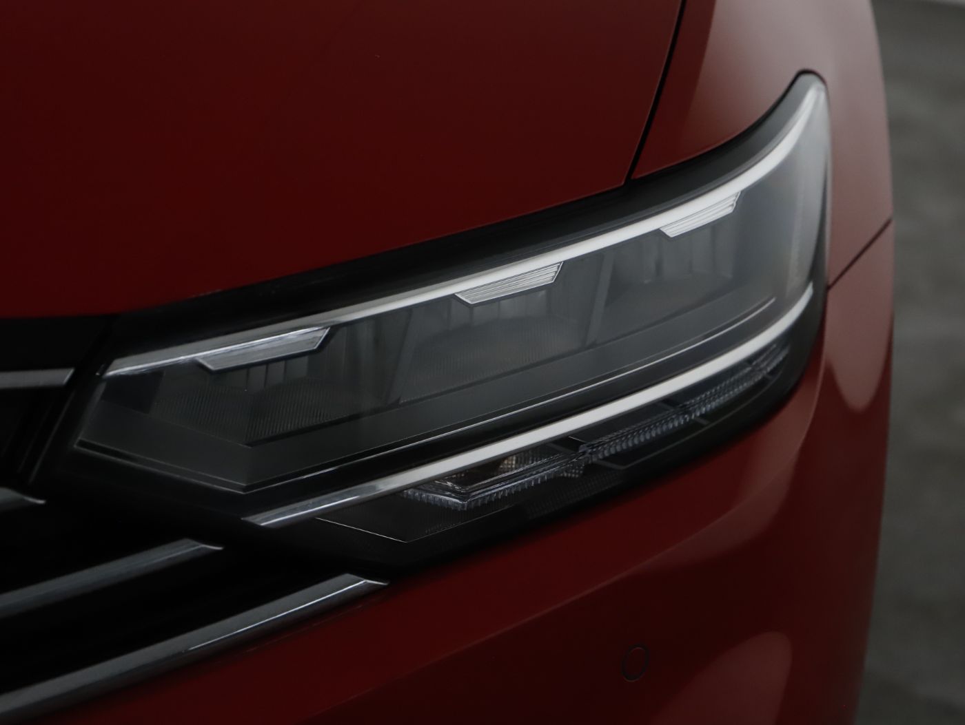 VW Passat Variant 2.0 TDI BMT Business | Bild 17 von 19