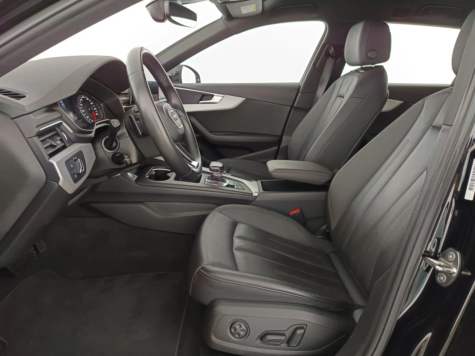 Audi A4 Avant 35 2.0 TFSI advanced | Bild 13 von 30