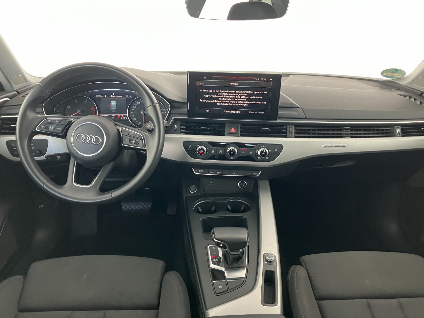 Audi A4 Avant 40 2.0 TDI quattro advanced | Bild 16 von 24