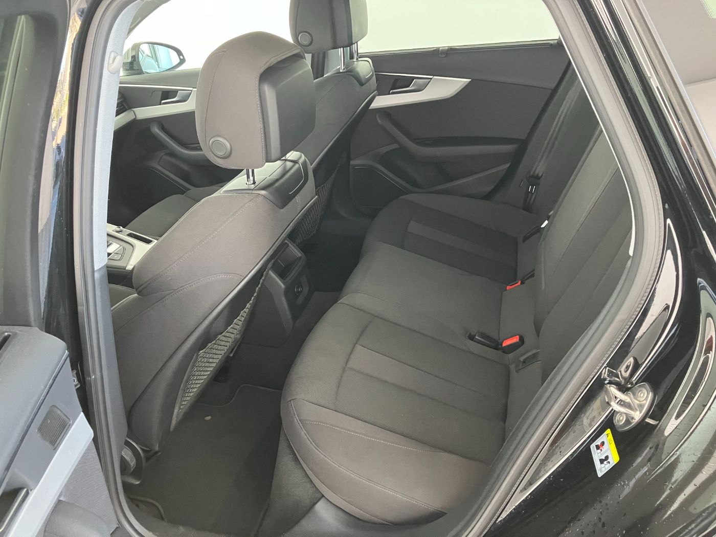 Audi A4 Avant 40 2.0 TDI quattro advanced | Bild 22 von 24
