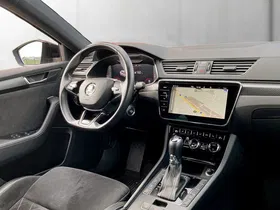 Skoda Superb Combi 2.0 TDI Sportline | Thumbnail 9 von 27