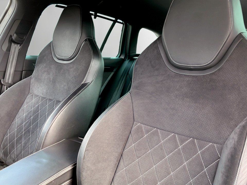 Skoda Superb Combi 2.0 TDI  Sportline | Bild 17 von 27