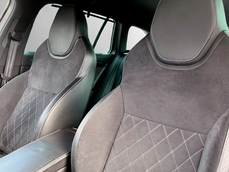 Skoda Superb Combi 2.0 TDI Sportline | Bild 17 von 27