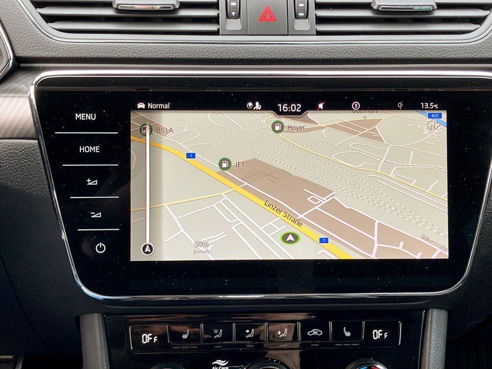 Skoda Superb Combi 2.0 TDI  Sportline | Bild 14 von 27