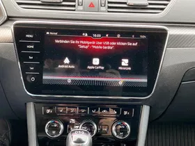 Skoda Superb Combi 2.0 TDI Sportline | Thumbnail 16 von 27