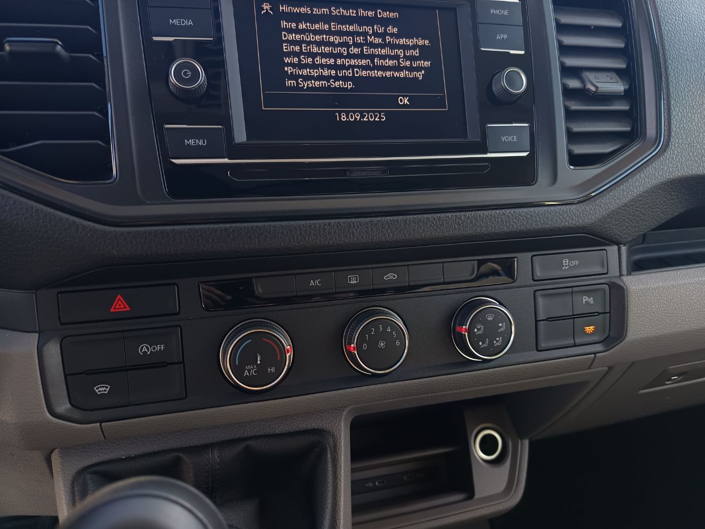 VW Crafter 35TDI lang Hochdach | Bild 18 von 22