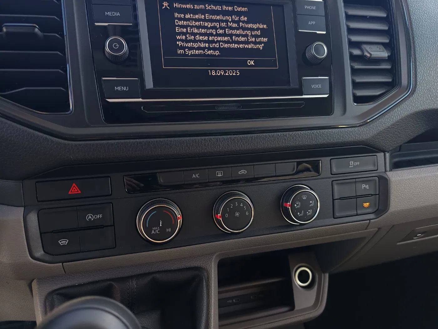 VW Crafter 35TDI lang Hochdach | Bild 18 von 22