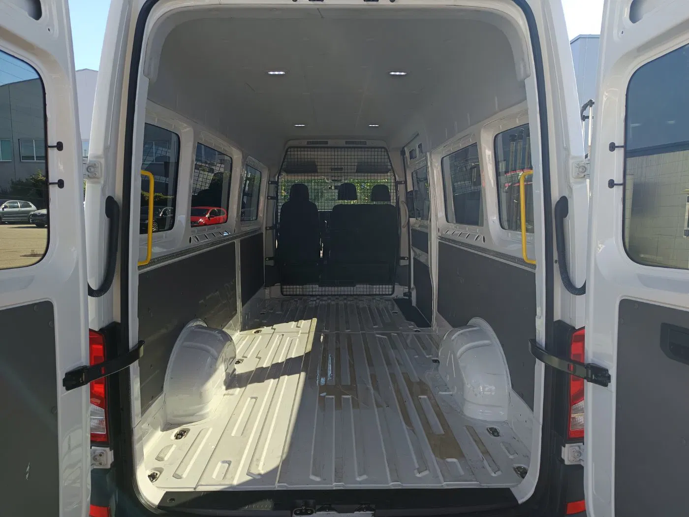 VW Crafter 35TDI lang Hochdach | Bild 20 von 22