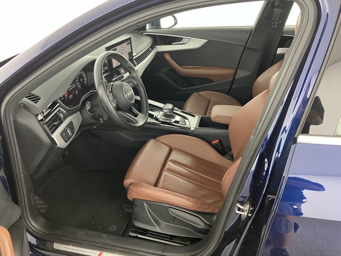 Audi A4 35 2.0 TFSI S-Line | Bild 8 von 30