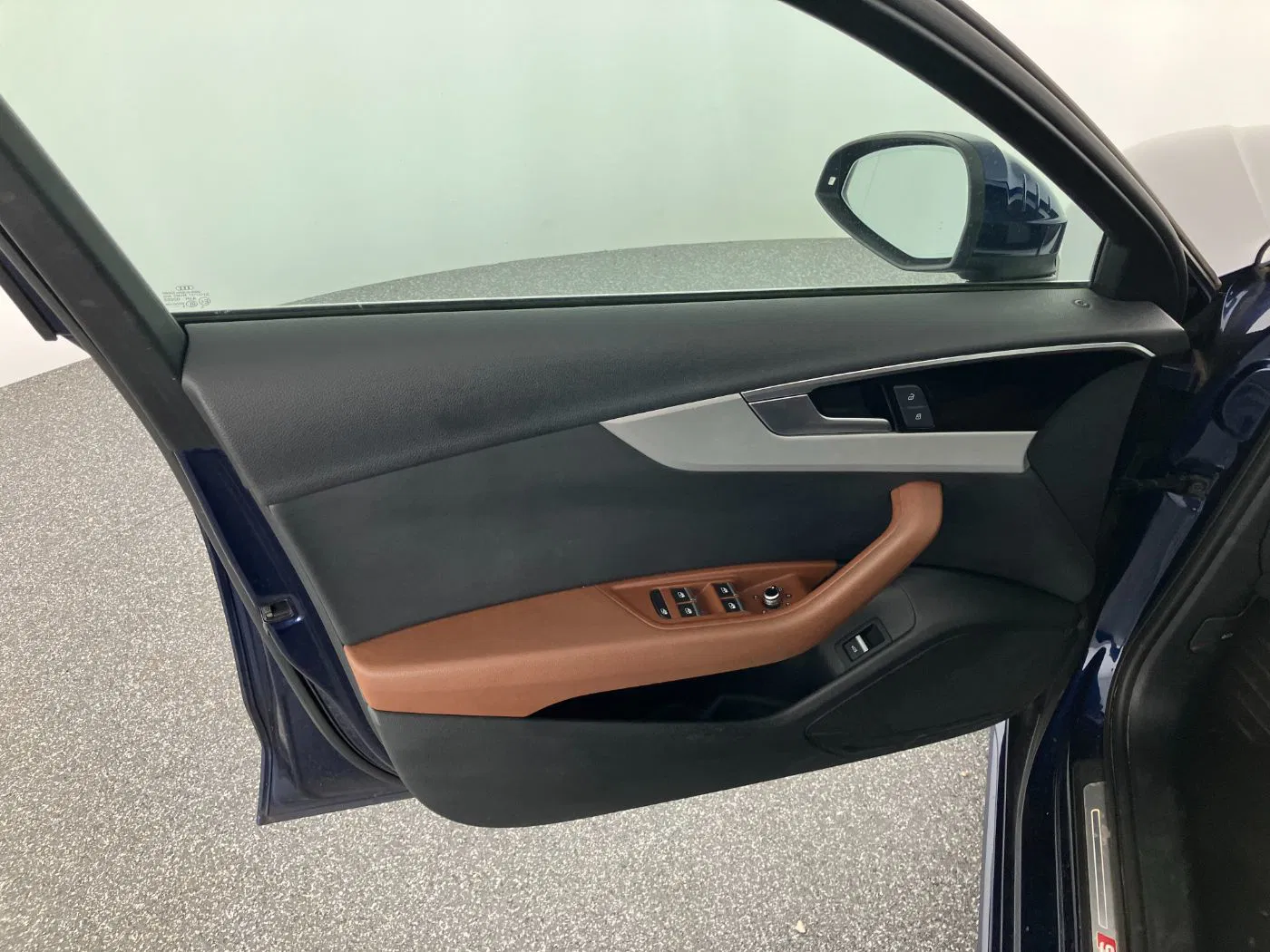 Audi A4 35 2.0 TFSI S-Line | Bild 14 von 30