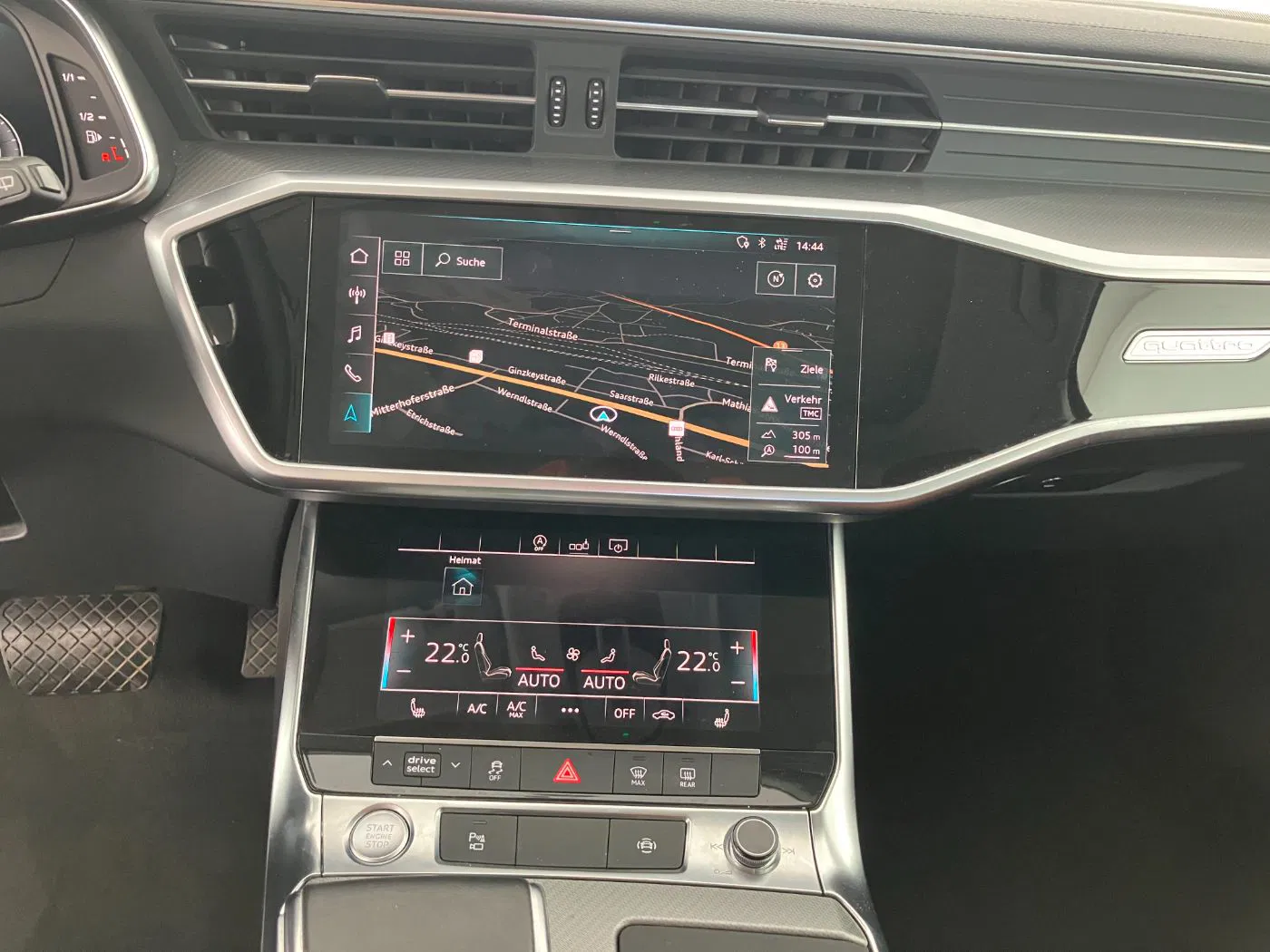 Audi A6 Avant 45 3.0 TDI quattro design | Bild 17 von 26