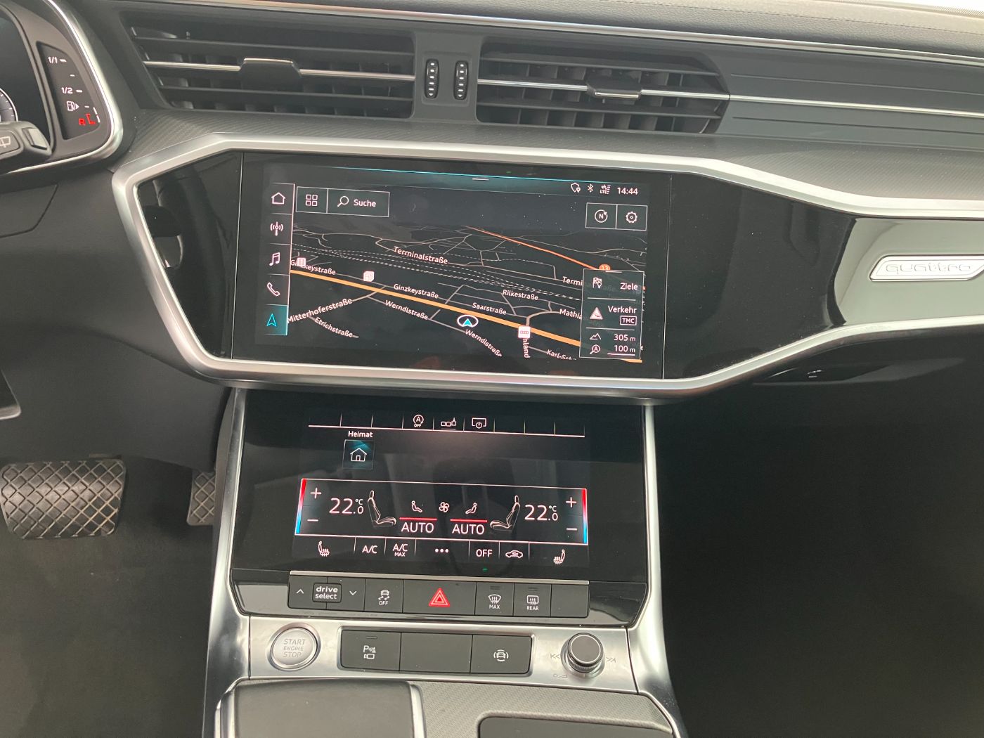 Audi A6 Avant 45 3.0 TDI quattro design | Bild 16 von 25