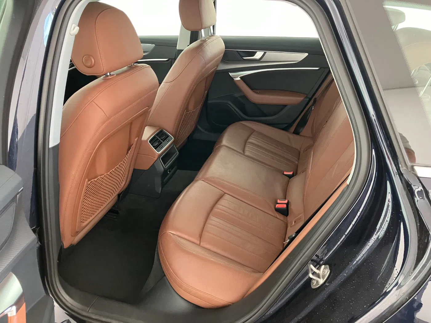 Audi A6 Avant 45 3.0 TDI quattro design | Bild 17 von 25