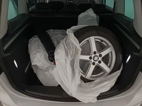 Seat Alhambra 2.0 TDI 4Drive | Thumbnail 26 von 28