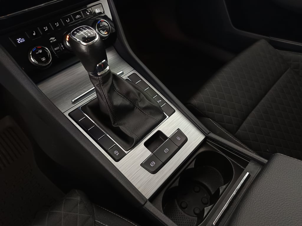 Skoda Superb Combi 2.0 TDI Ambition | Thumbnail 28 von 30