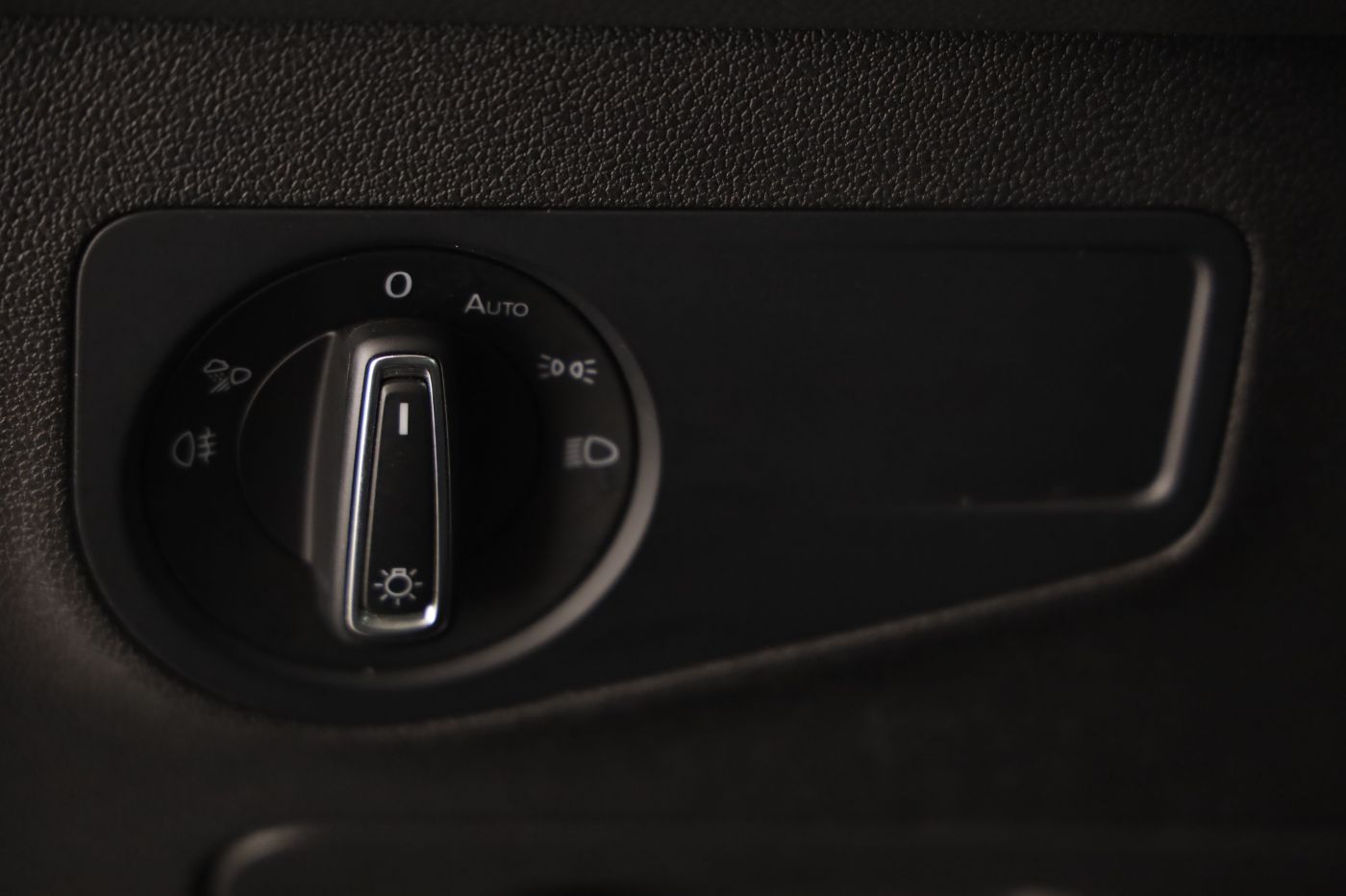 VW Tiguan 2.0 TDI BMT 4Motion Elegance | Bild 11 von 29