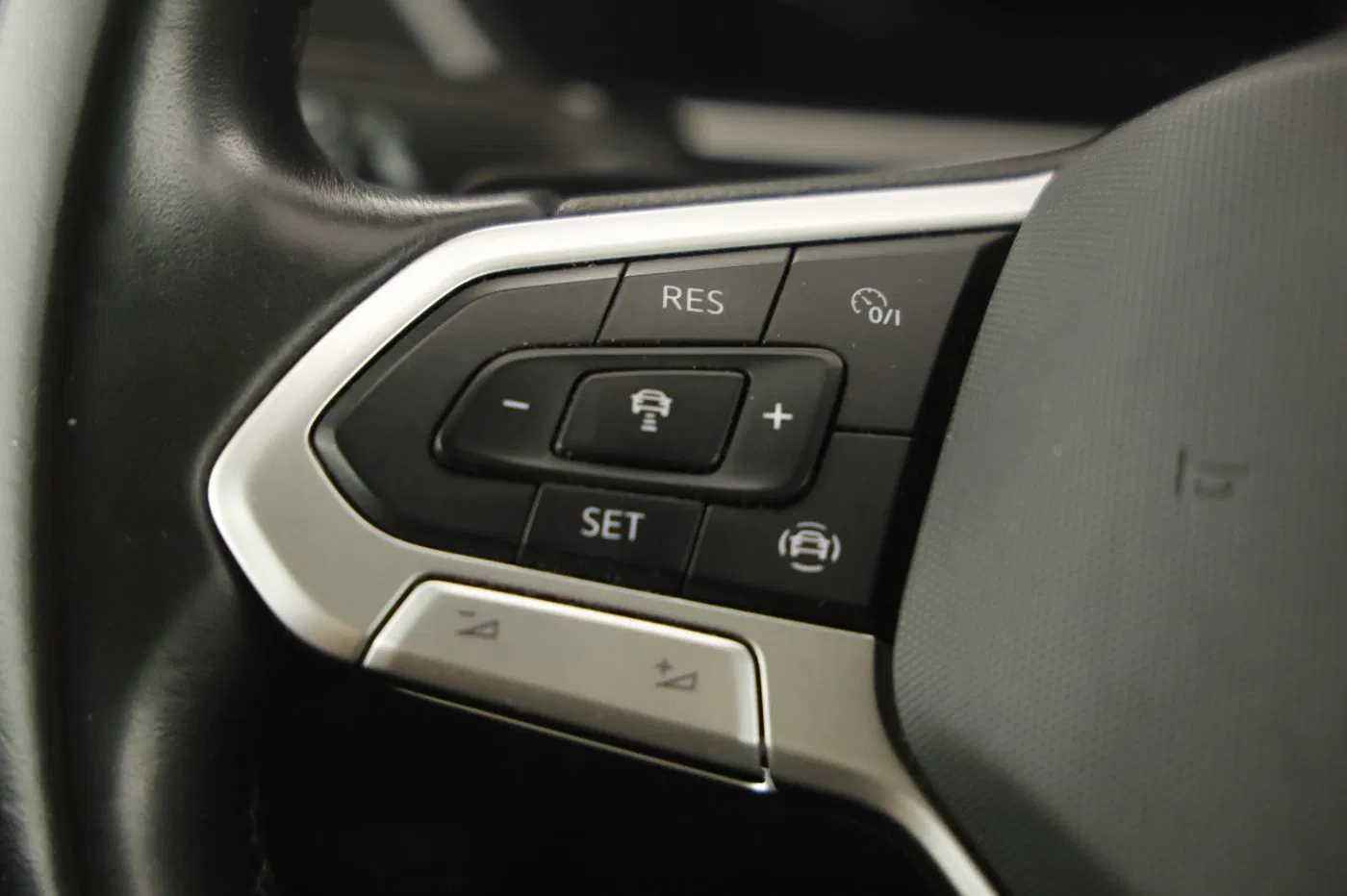 VW Tiguan 2.0 TDI BMT 4Motion Elegance | Bild 16 von 29