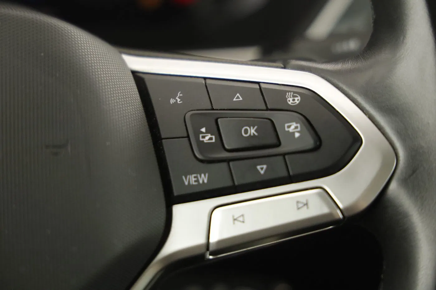 VW Tiguan 2.0 TDI BMT 4Motion Elegance | Bild 17 von 29