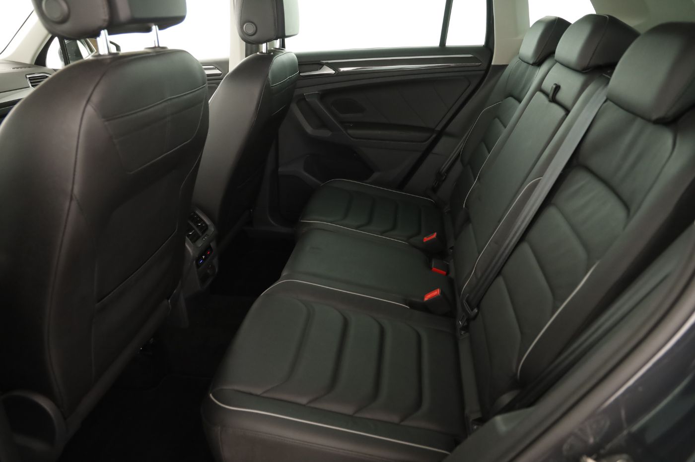 VW Tiguan 2.0 TDI BMT 4Motion Elegance | Bild 23 von 29