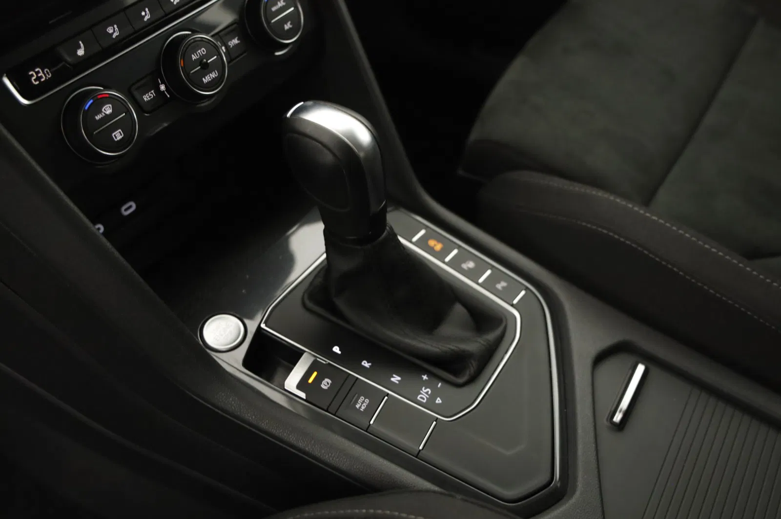 VW Tiguan Allspace 1.5 TSI ACT Highline | Bild 23 von 27