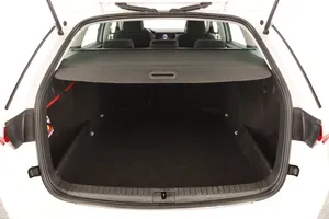 Skoda OCTAVIA Combi Ambition TDI | Thumbnail 23 von 24