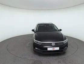 VW Passat Variant TDI DSG | Thumbnail 2 von 27