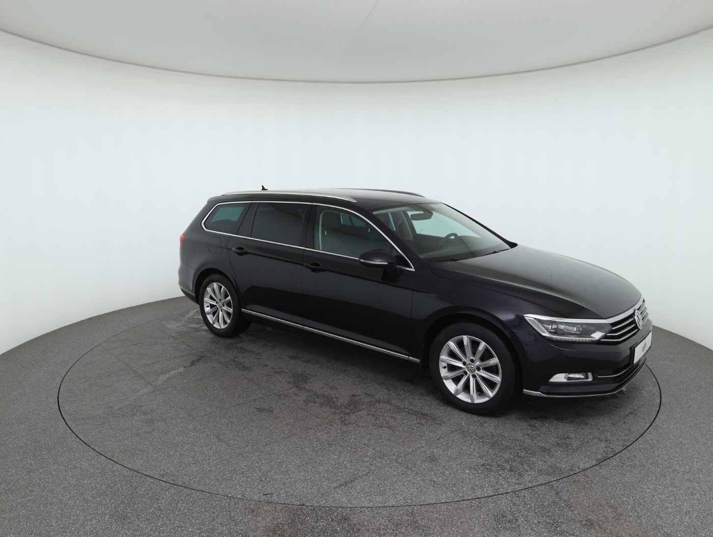 VW Passat Variant TDI DSG | Bild 3 von 27