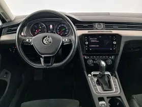 VW Passat Variant TDI DSG | Thumbnail 14 von 27