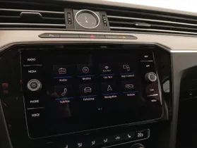 VW Passat Variant TDI DSG | Thumbnail 18 von 27