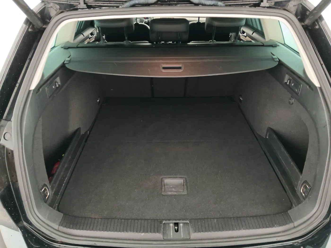 VW Passat Variant TDI DSG | Bild 25 von 27