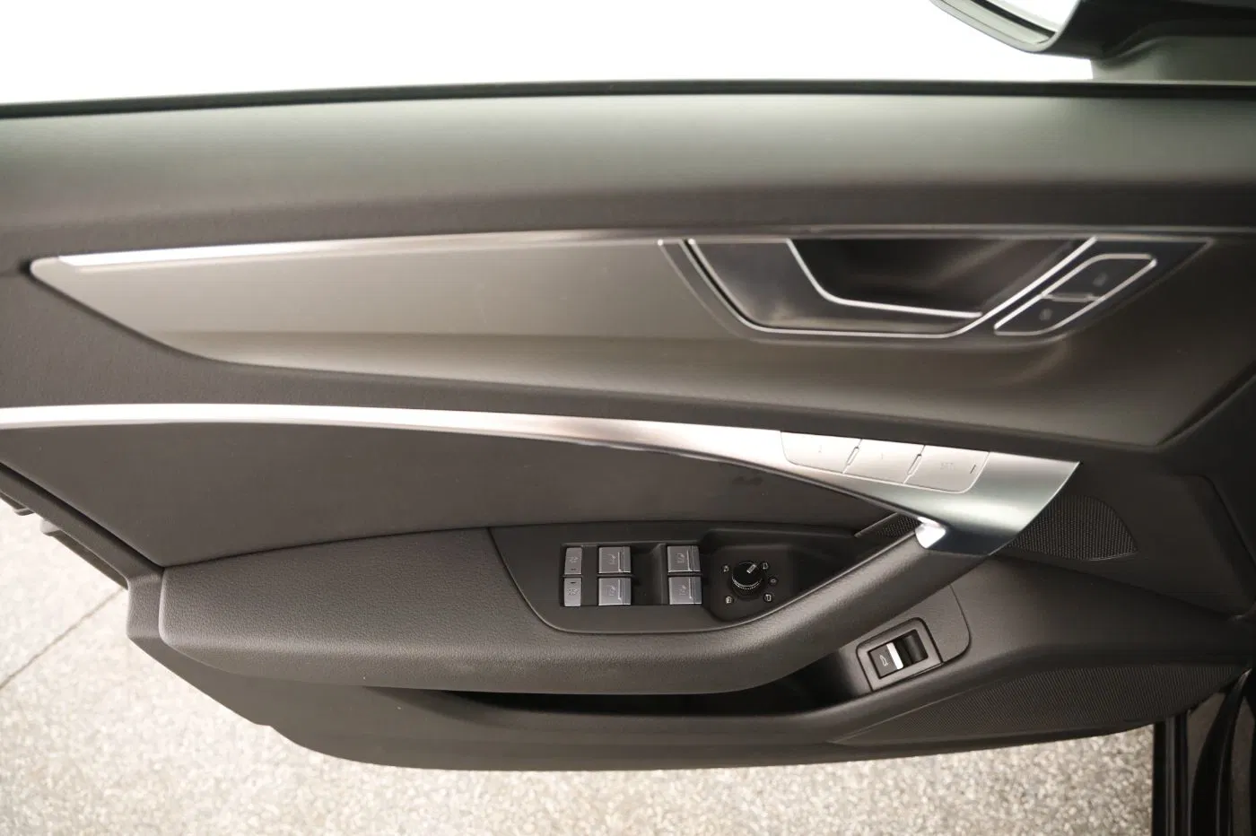 Audi A6 Avant 40 2.0 TDI sport | Bild 8 von 27