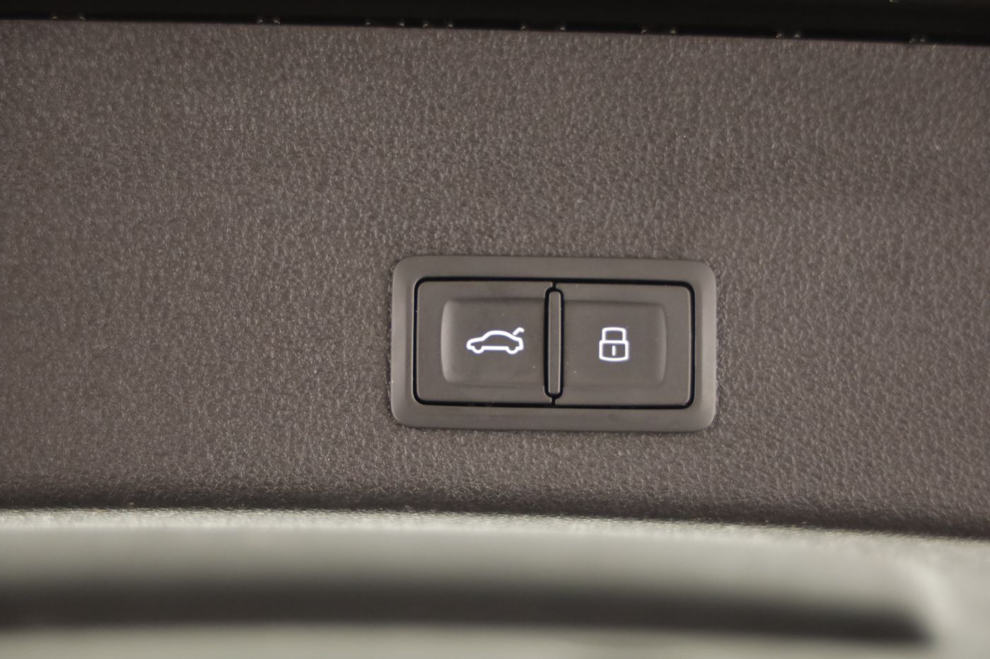 Audi A6 Avant 40 2.0 TDI sport | Bild 25 von 27