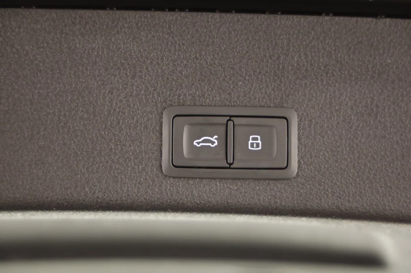 Audi A6 Avant 40 2.0 TDI sport | Bild 25 von 27