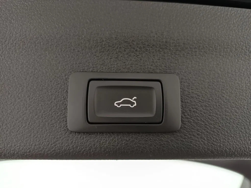 Audi A6 Avant 40 2.0 TDI sport | Bild 31 von 31