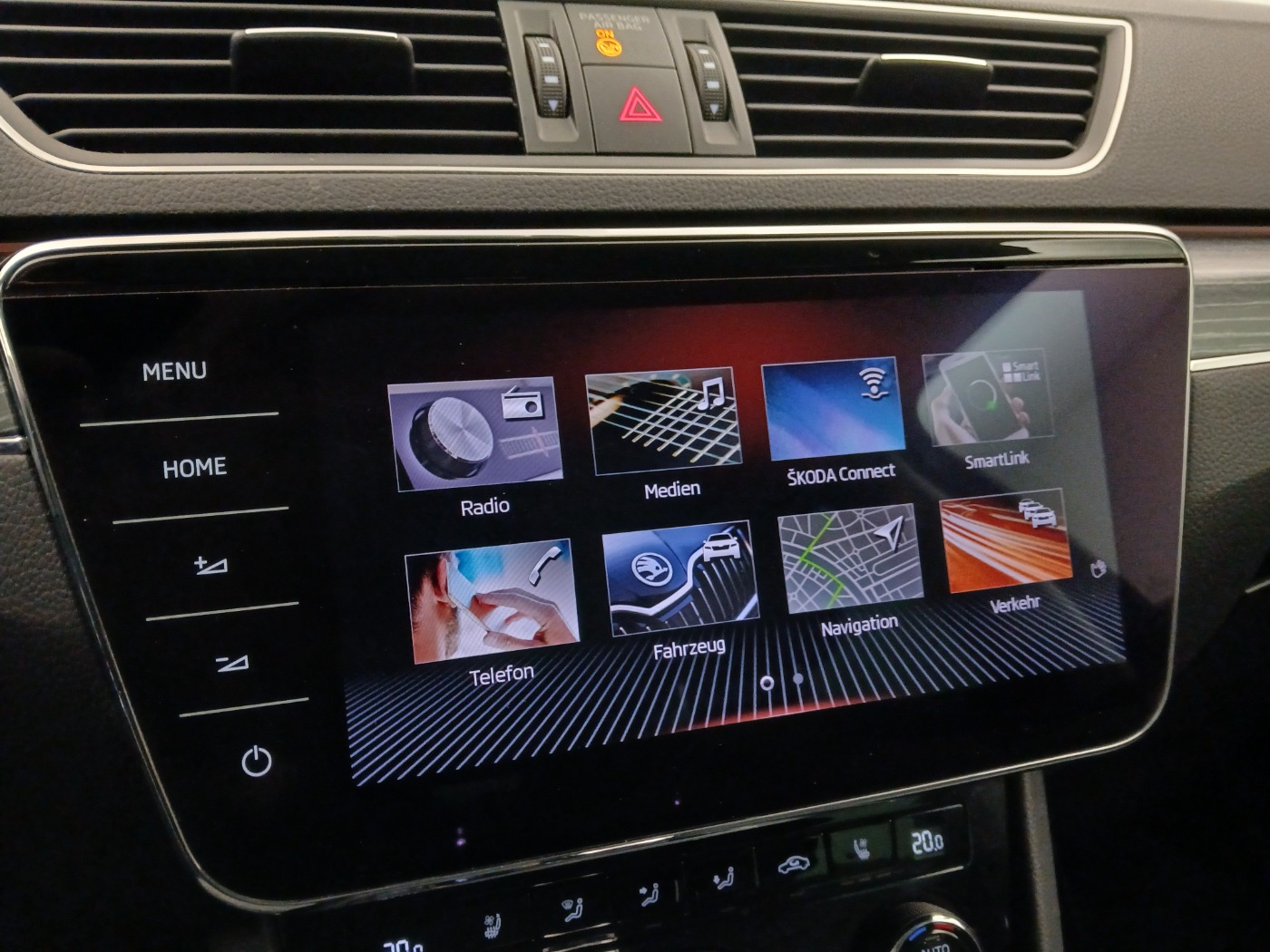 Skoda Superb Combi 2.0 TDI Style | Bild 19 von 30