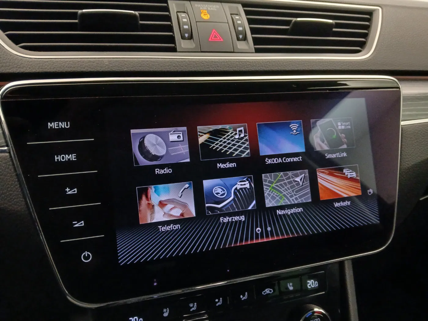 Skoda Superb Combi 2.0 TDI Style | Bild 19 von 30