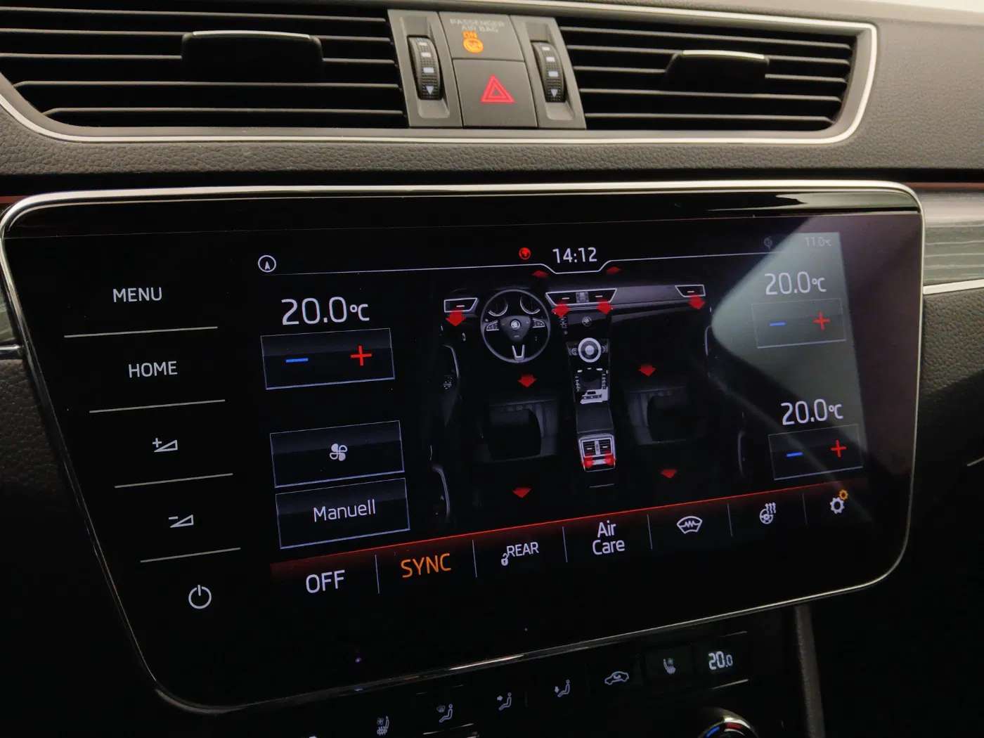 Skoda Superb Combi 2.0 TDI Style | Bild 20 von 30