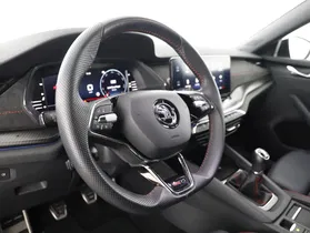 Skoda Octavia Combi 2.0 RS | Thumbnail 14 von 26