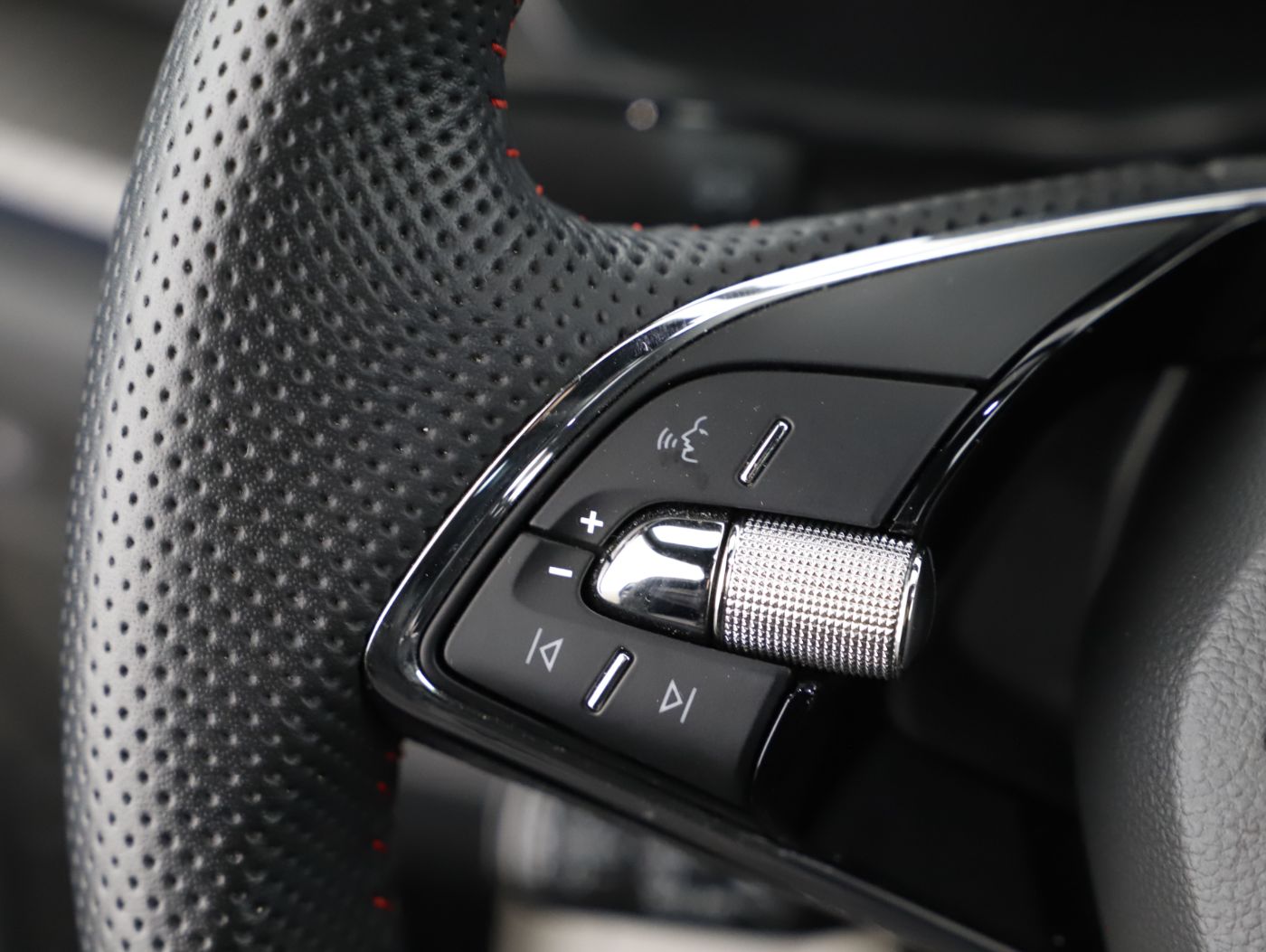 Skoda Octavia Combi 2.0 RS | Bild 15 von 26