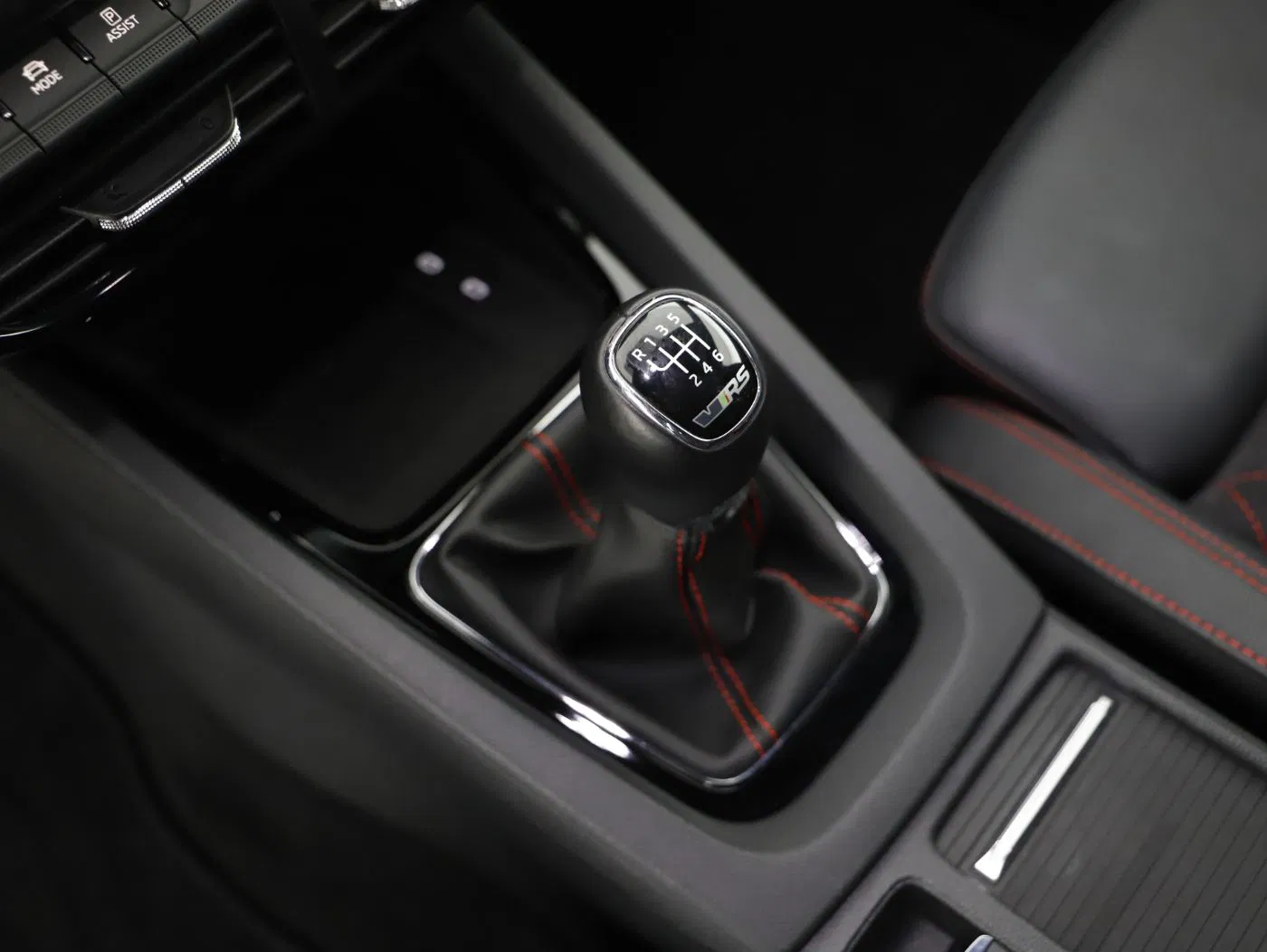 Skoda Octavia Combi 2.0 RS | Bild 20 von 26