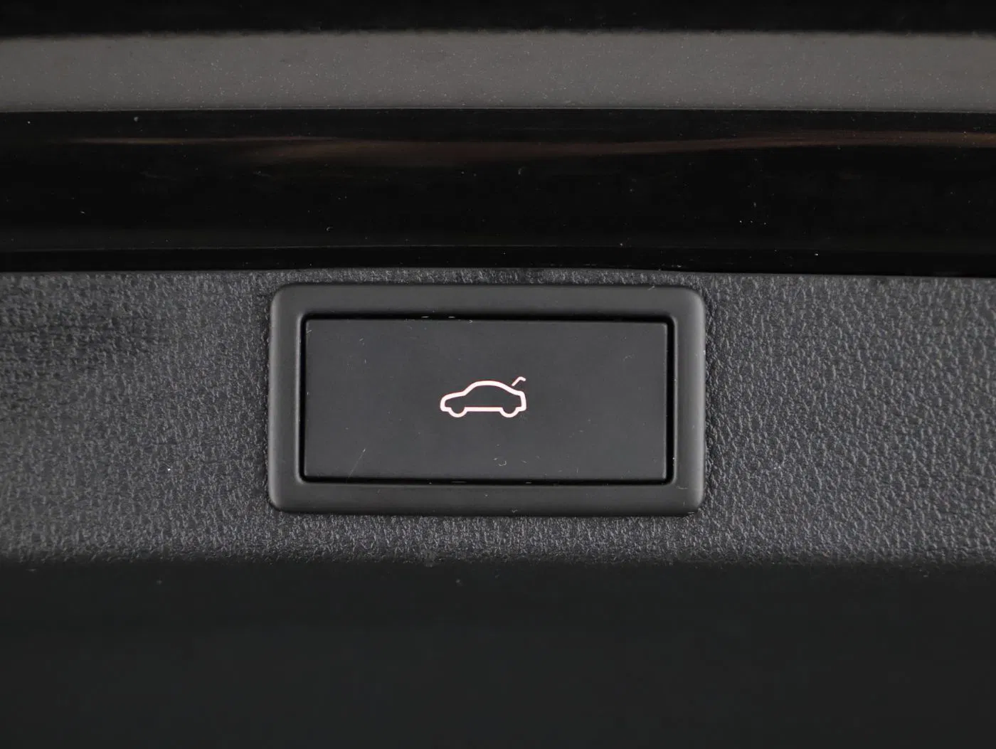 Skoda Octavia Combi 2.0 RS | Bild 23 von 26