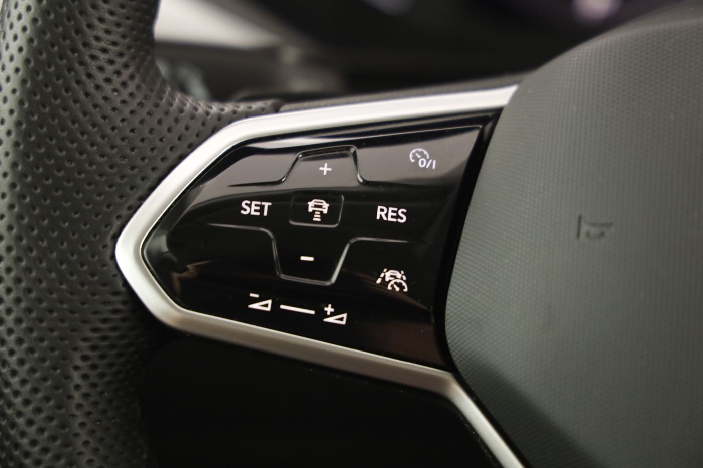 VW Arteon SB 2.0TDI 4Mot Eleg DSG | Bild 16 von 27