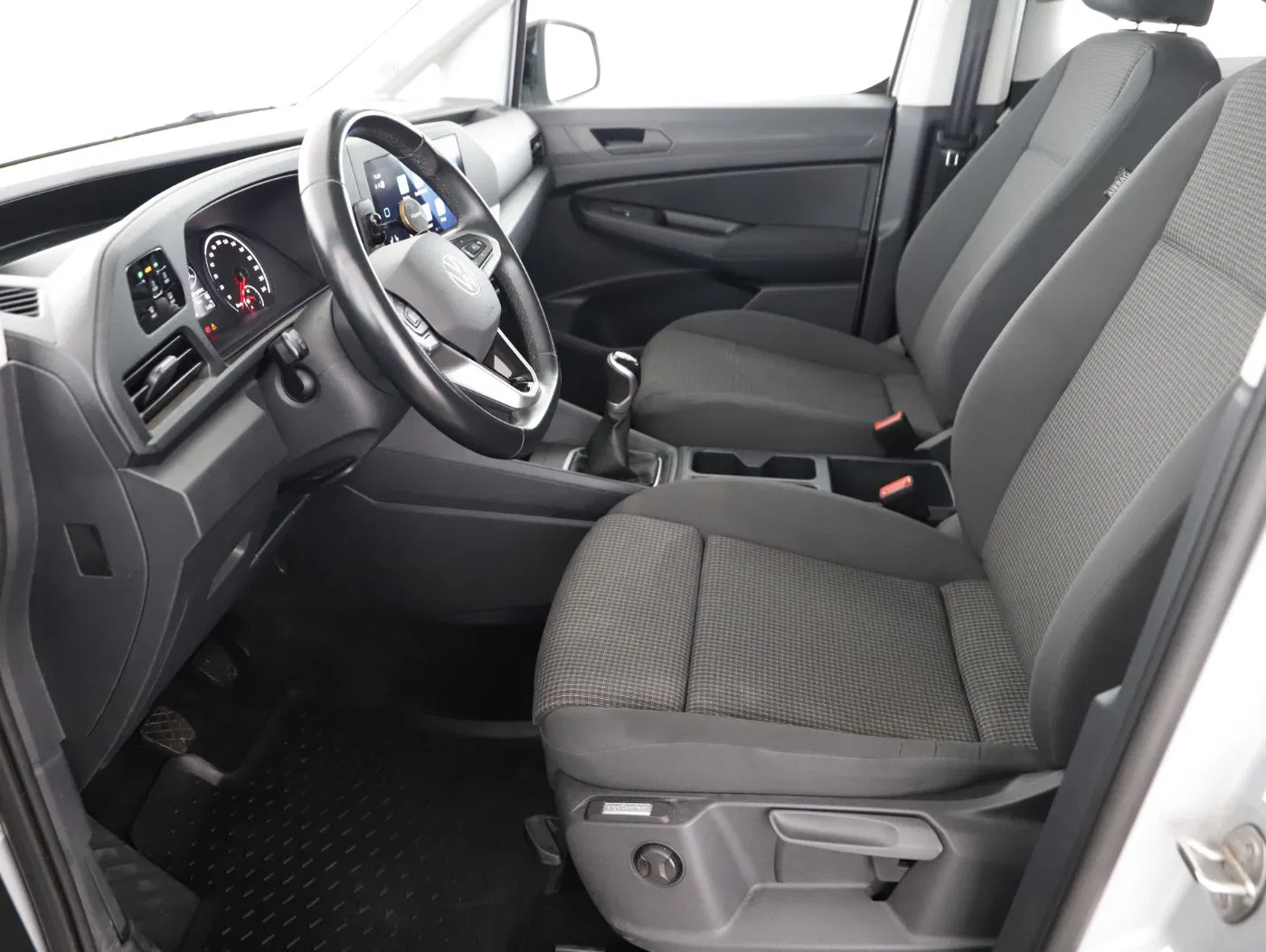 VW Caddy 2.0 TDI | Bild 11 von 24
