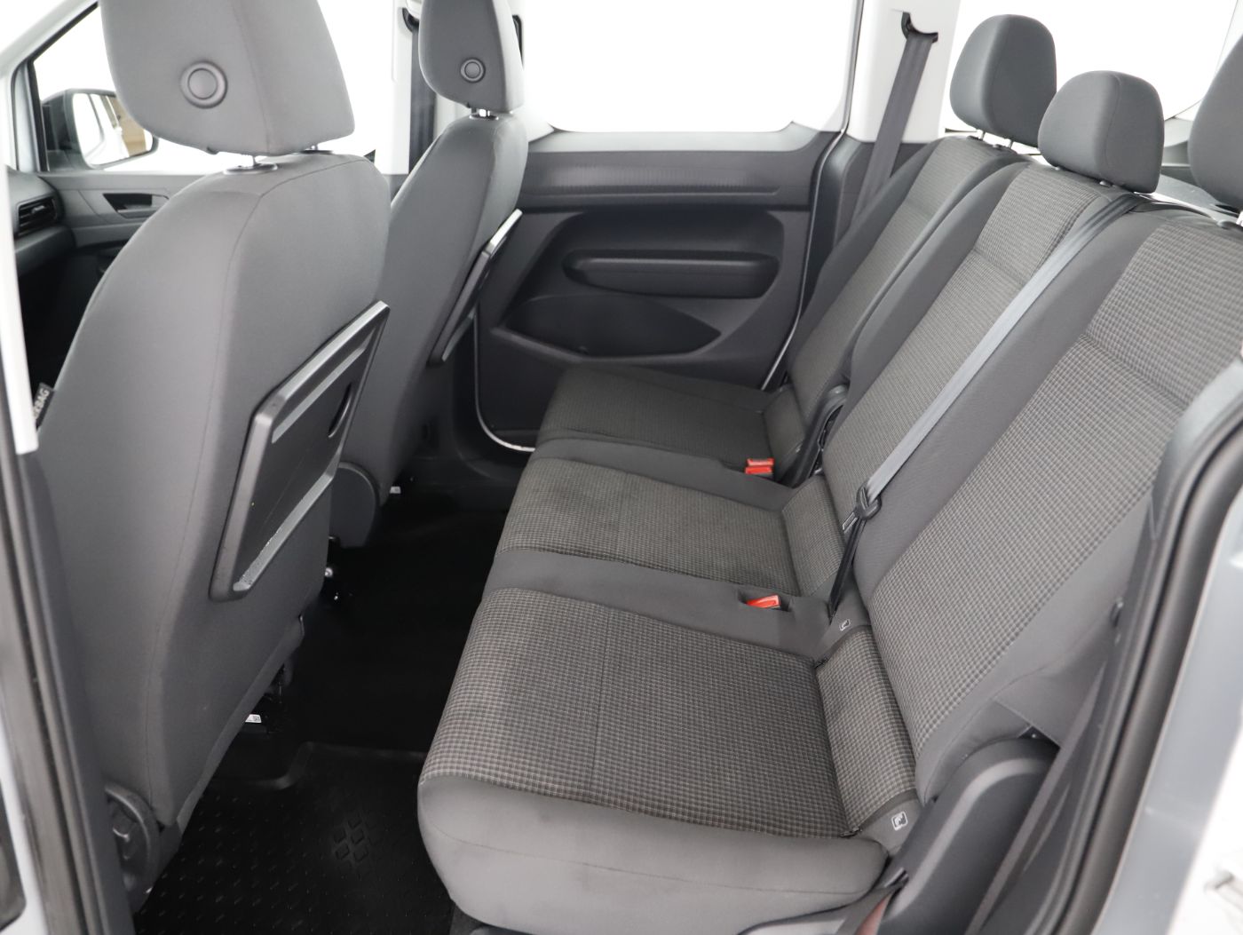 VW Caddy 2.0 TDI | Bild 22 von 24
