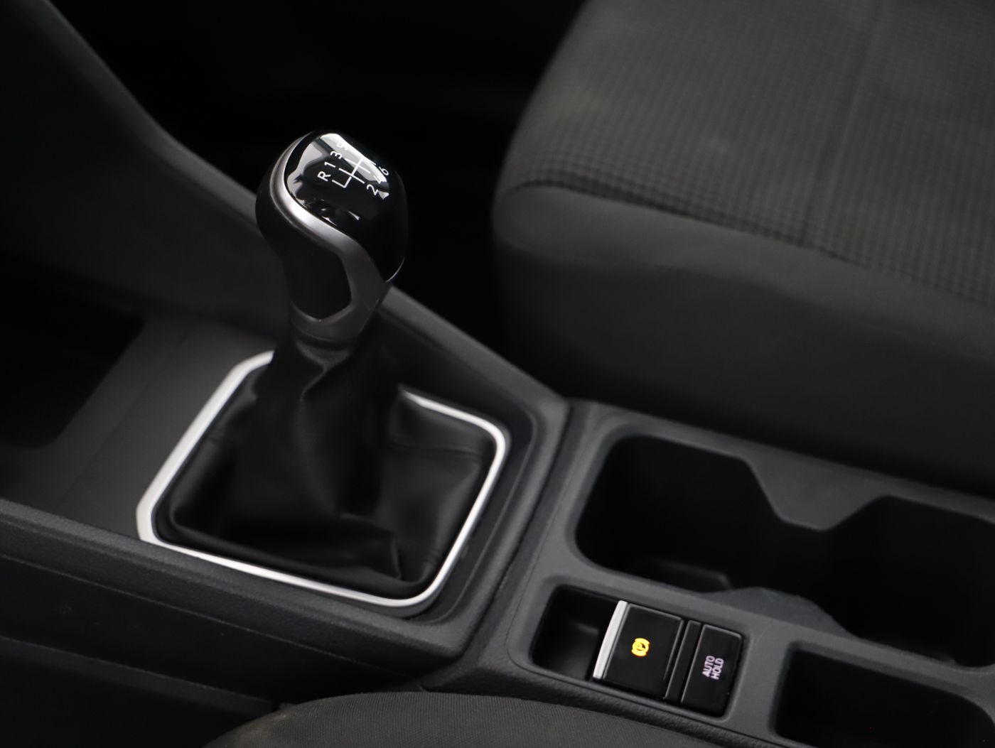 VW Caddy 2.0 TDI | Bild 21 von 24