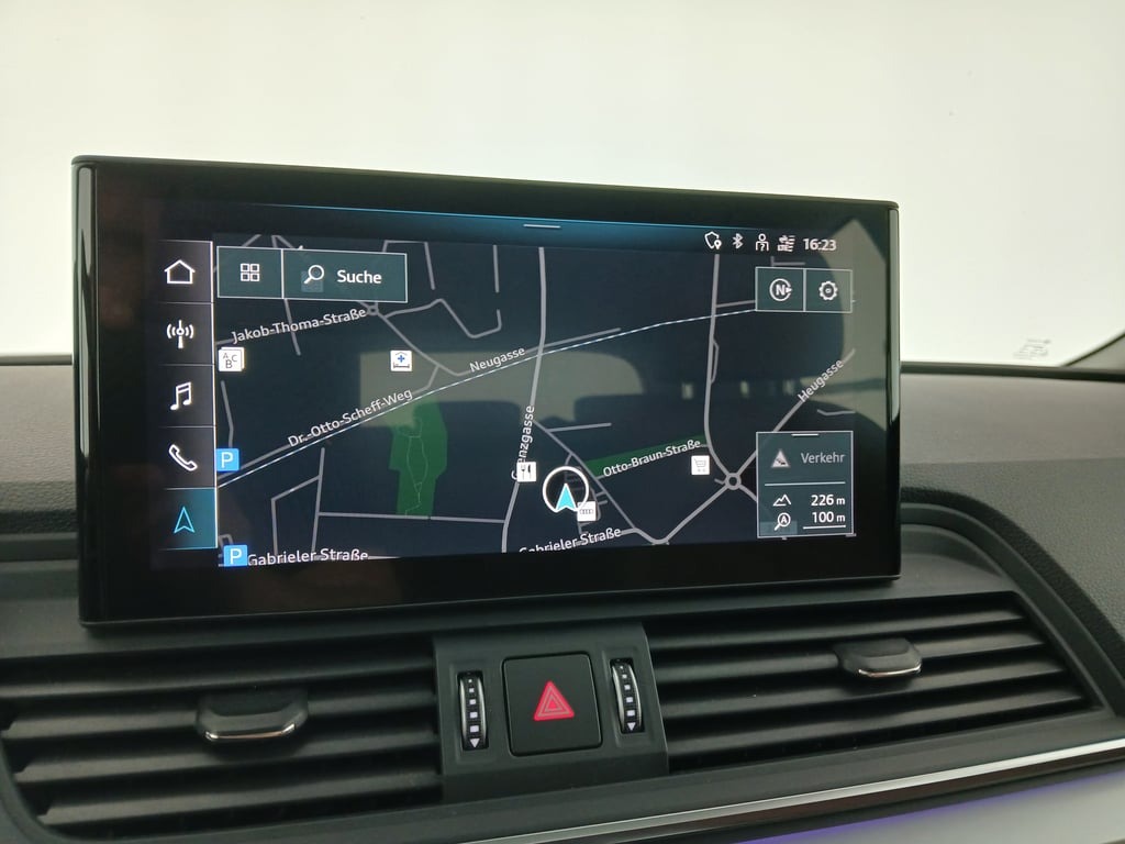 Audi Q5 30 2.0 TDI | Thumbnail 22 von 28