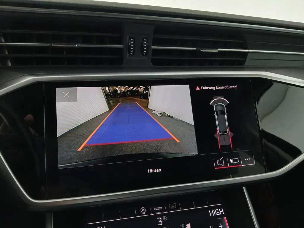 Audi A6 Avant 2.0 TDI ultra | Bild 24 von 30