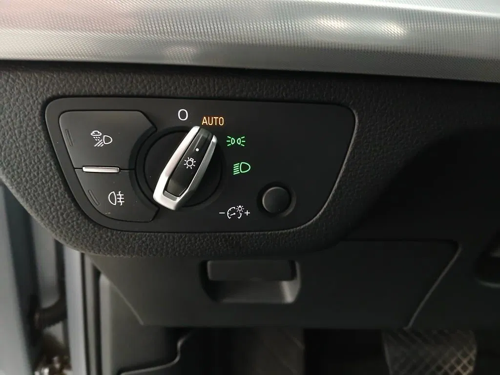 Audi Q5 2.0 40 TDI quattro | Bild 13 von 31